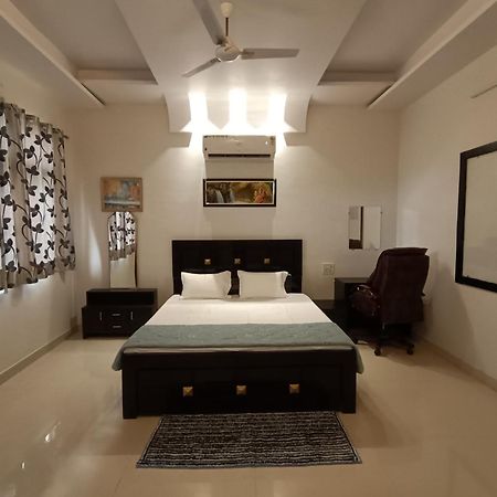 Leela Homestay Jabalpur - Lily - 2 Bhk Luxury Appartment Dış mekan fotoğraf