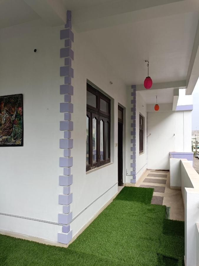 Leela Homestay Jabalpur - Lily - 2 Bhk Luxury Appartment Dış mekan fotoğraf
