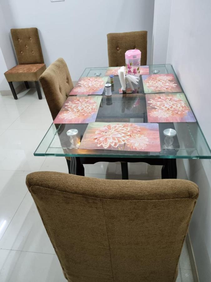 Leela Homestay Jabalpur - Lily - 2 Bhk Luxury Appartment Dış mekan fotoğraf