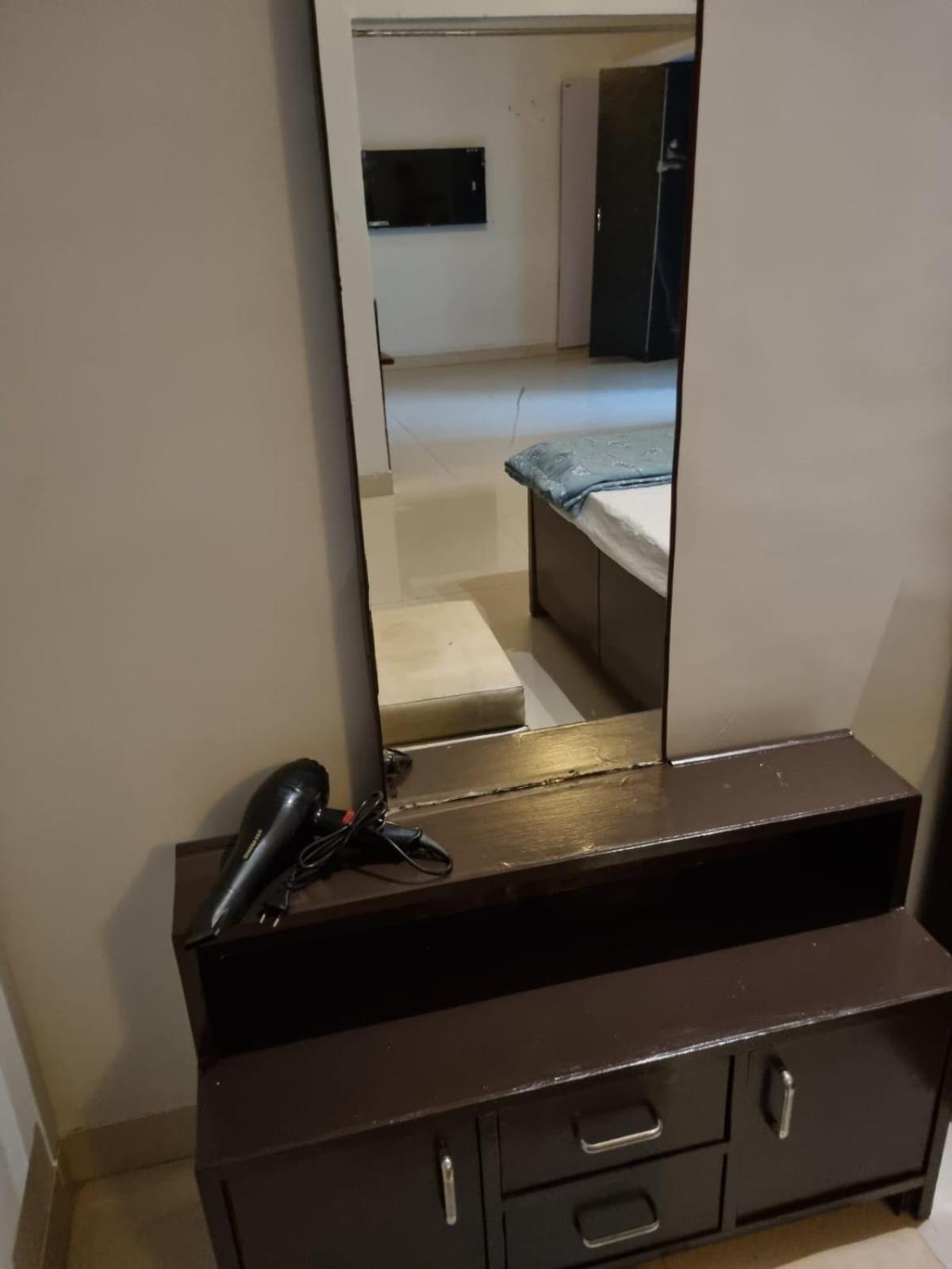 Leela Homestay Jabalpur - Lily - 2 Bhk Luxury Appartment Dış mekan fotoğraf