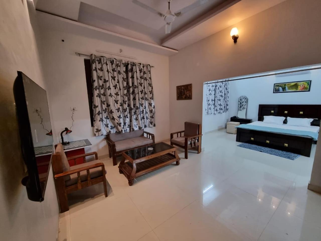 Leela Homestay Jabalpur - Lily - 2 Bhk Luxury Appartment Dış mekan fotoğraf
