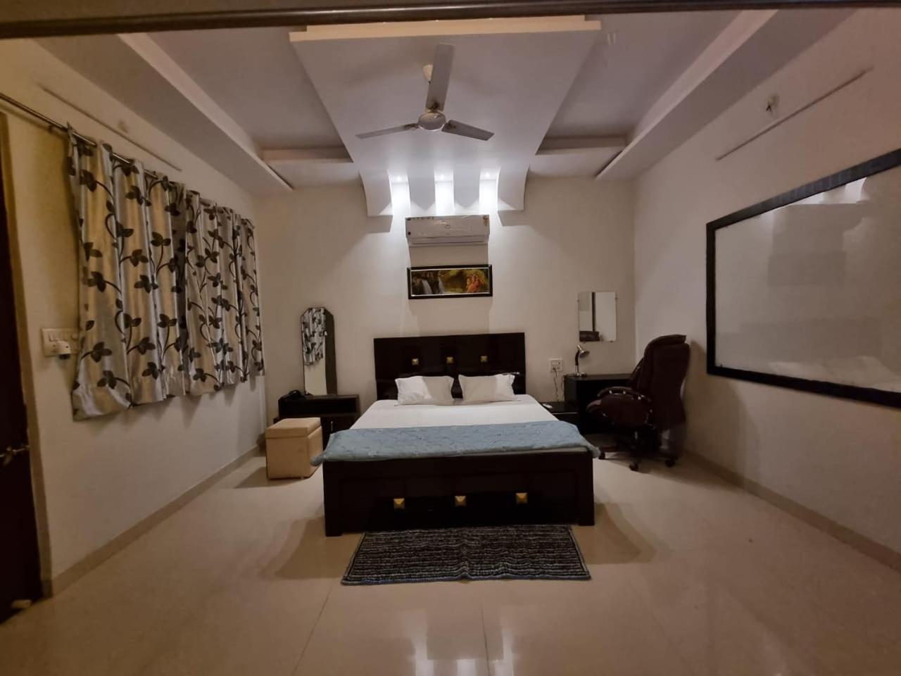 Leela Homestay Jabalpur - Lily - 2 Bhk Luxury Appartment Dış mekan fotoğraf