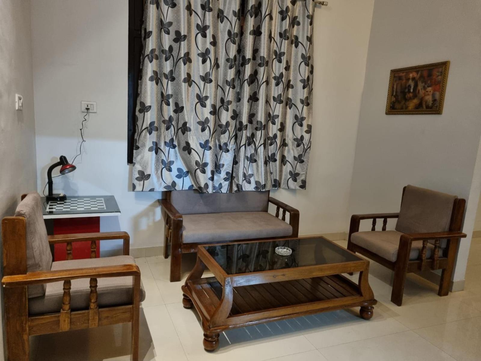 Leela Homestay Jabalpur - Lily - 2 Bhk Luxury Appartment Dış mekan fotoğraf